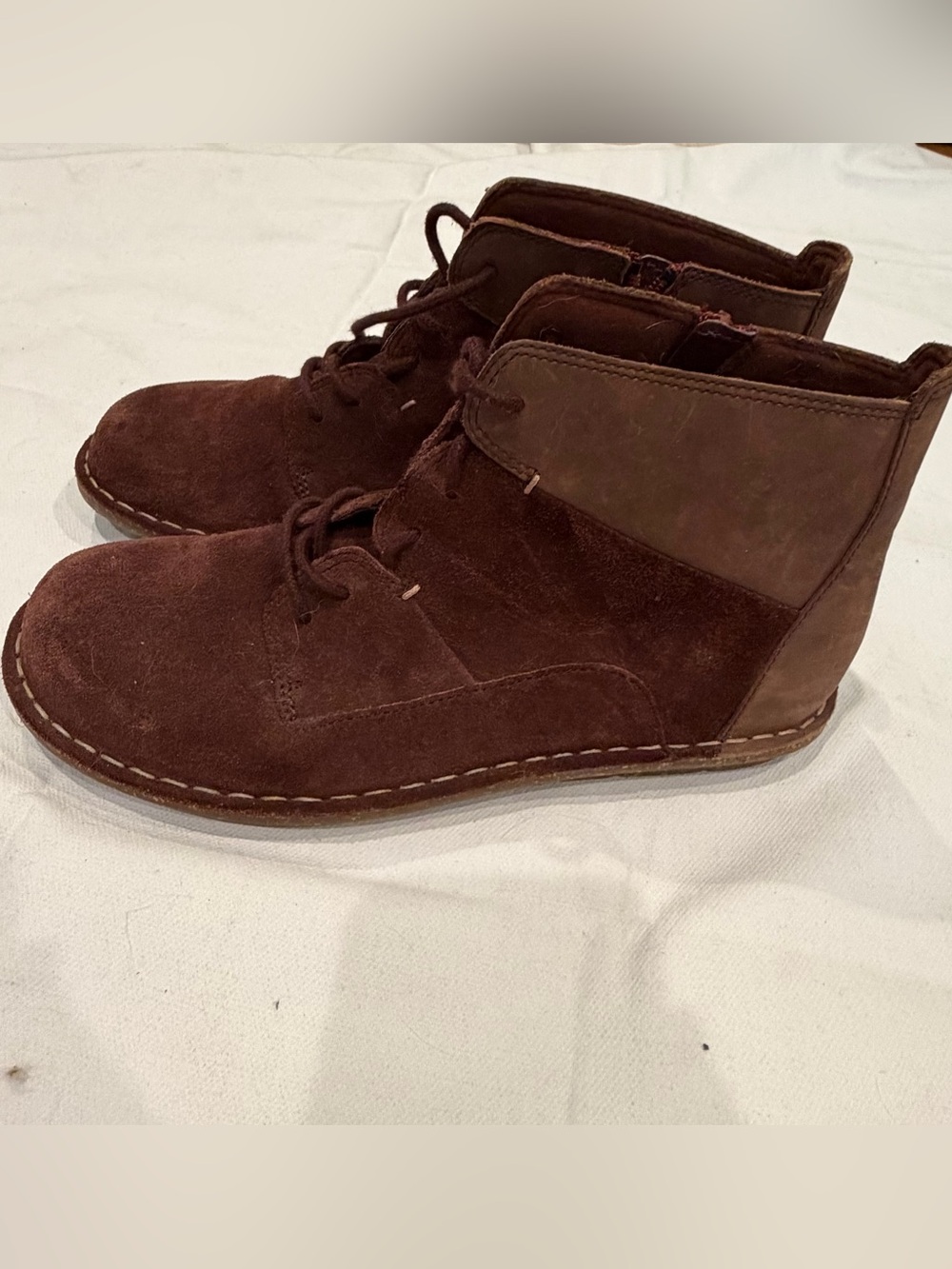 Clark’s Tabitha Key Suede Ankle Boots Lace Up Women 7.5 Side Zipper Easy On/Off